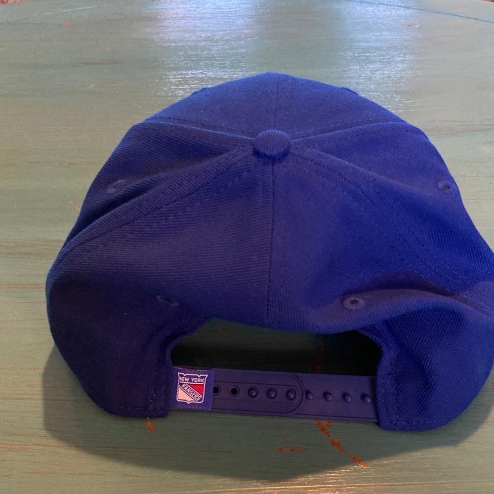New York Rangers hat - Picture 3 of 6